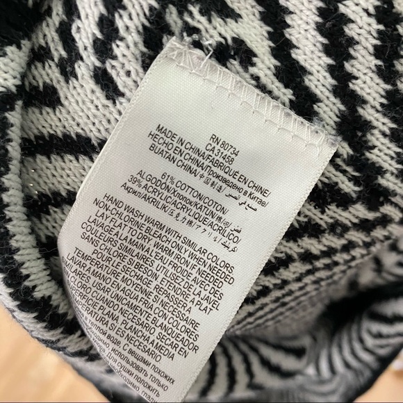 BCBGeneration Scallop Tunic Sweater Medium Women’s - Picture 7 of 7